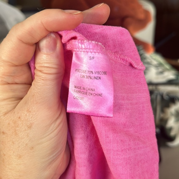 Hot pink linen blend top with silver metallic thread edging - Picture 9 of 9